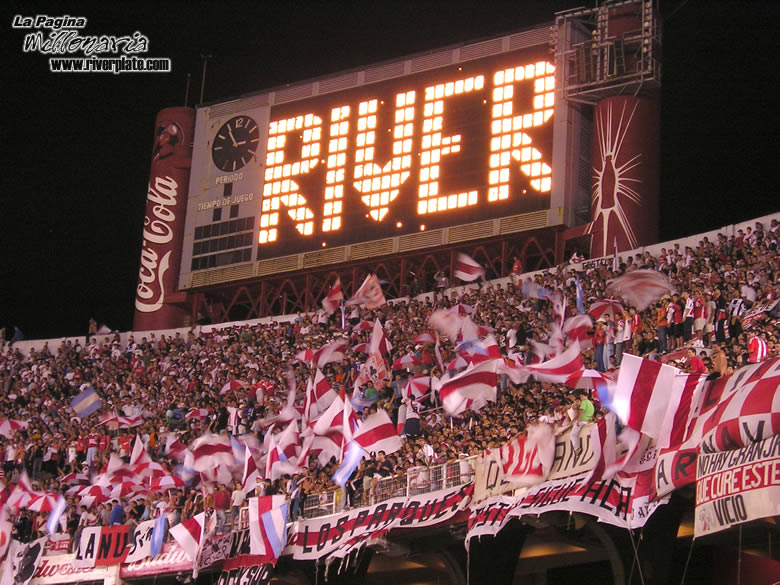 River Plate vs Nacional (LIB 2005) 12